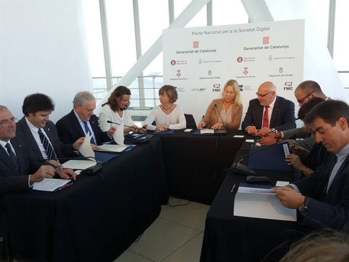 Firma del Pacto Nacional para la Sociedad Digital