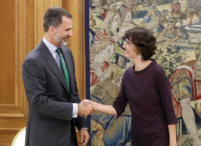 El rey Felipe VI recibe en el Palacio de la Zarzuela a la diputada Rosa Martínez