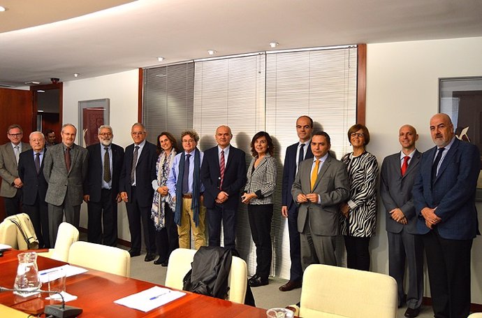 Miembros del Consejo de Transparencia y los organismos de las CCAA