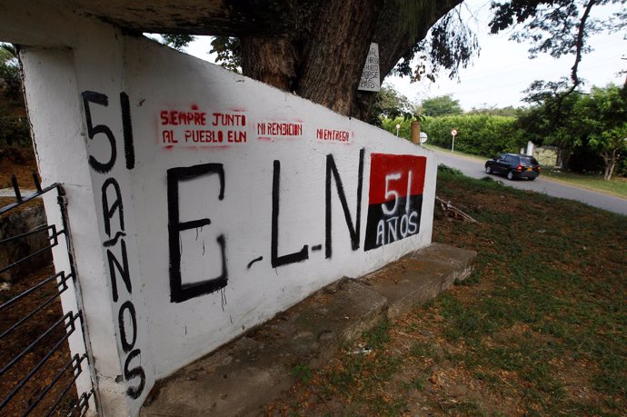 Muro con una pintada del ELN en Colombia