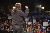 Pablo Iglesias saludará a los manifestantes que protestarán contra la investidura de Rajoy