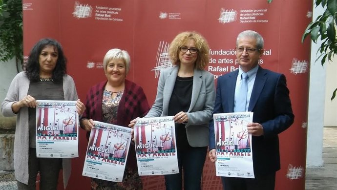 Ruz (dcha.) en la presentación de la Feria de Artes Plásticas de Alcaracejos