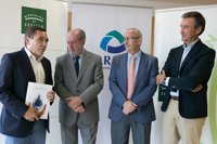 Aljarafesa congela tarifas en 2017, no cortará agua a personas en emergencia social y contempla nuevas ayudas