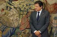 Javier Fernández: "Podemos tomará la calle y el PSOE liderará la oposición"