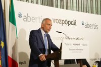 El embajador italiano en España aboga por la unidad de Europa ante el 'Brexit' y la crisis migratoria