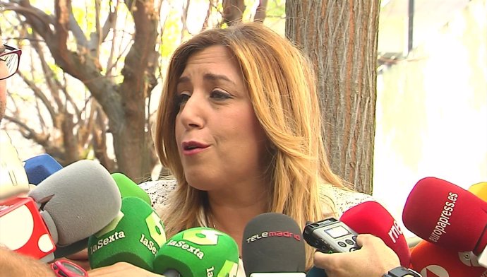 Susana Díaz en declaraciones a los periodistas