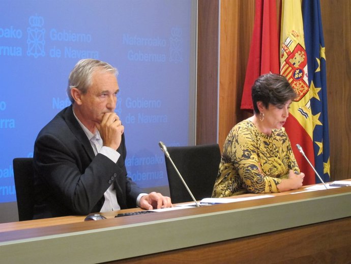 Mikel Aranburu y María Solana, en la rueda de prensa tras la sesión de Gobierno