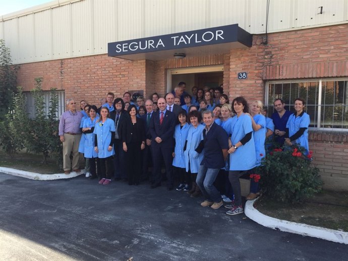 Visita de Ayerdi a Segura Taylor.