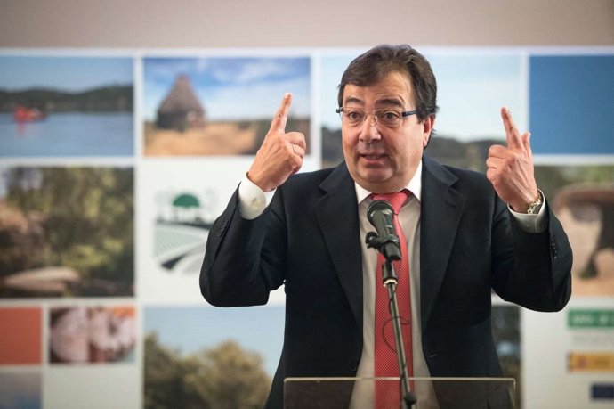 Fernández Vara en Valdastillas