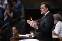 Rajoy espera "sensatez y responsabilidad" de la oposición y que acepte su mano tendida
