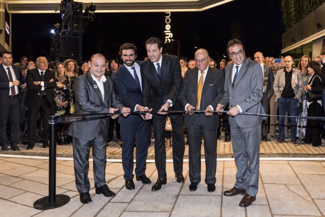 Inauguración del outlet de Viladecans
