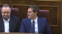 Rivera llama "gilipollas" a Iglesias en voz baja desde su escaño
