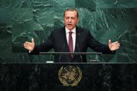 Erdogan dice que la ofensiva turca en Siria atacará Manbij y Raqqa tras Al Bab