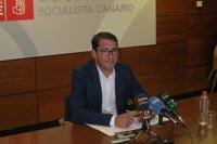 El PSOE niega una censura a Clavijo y critica la "estrategia de intoxicación" de CC