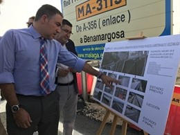 Elías Bendodo y Antonio Moreno Ferrer. Obras parque tecnoalimentario Vélez