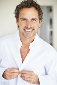 Aumenta en un 30% los hombres que se realizan tratamientos estéticos respecto a 2015, según un estudio