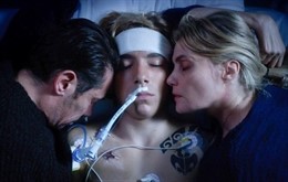 Fotograma de 'Reparar a los vivos'