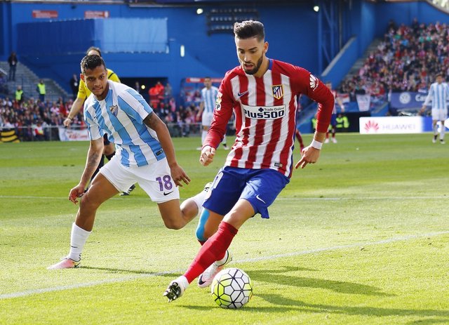 Carrasco y Rosales en el Atlético de Madrid-Málaga