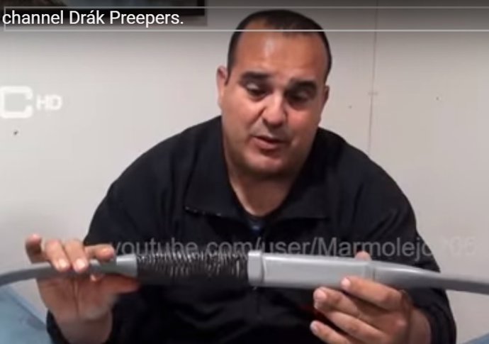 Imágen de uno de los vídeos retirados de Drák Preepers