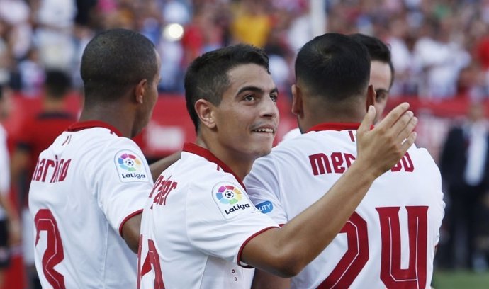 Sevilla supera al Alavés