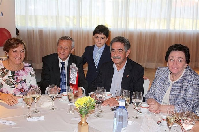 Revilla en el homenaje a Gandarillas 