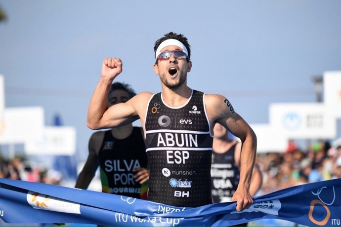 El triatleta español Uxío Abuín