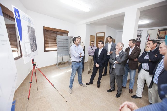 La Diputación de Almería invierte para el abastecimiento de agua en Sierro