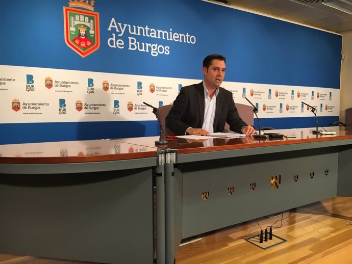 El portavoz del PSOE en el Ayuntamiento de Burgos, Daniel de la Rosa
