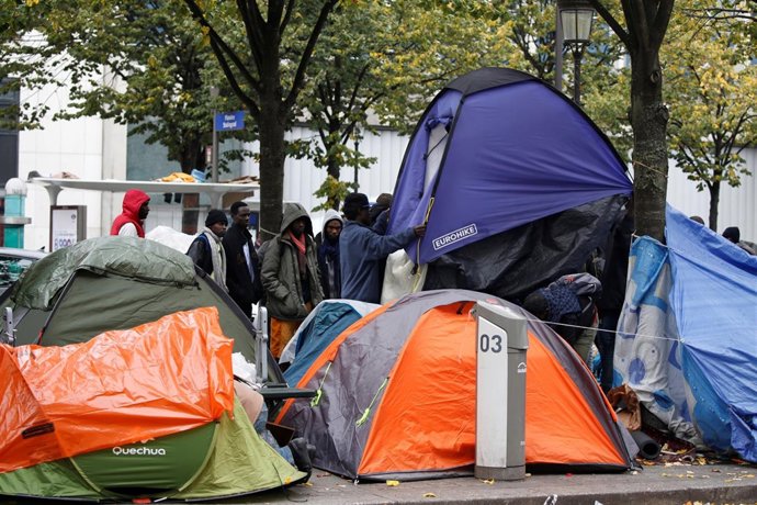 Acampada de inmigrantes en París