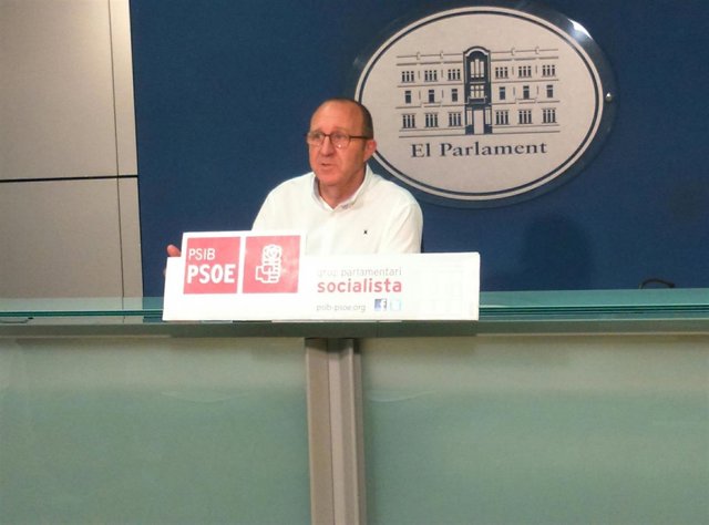 Andreu Alcover en rueda de prensa