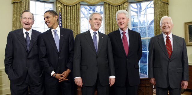 George Bush, Barack Obama, George W. Bush, Bill Clinto y Jimmy Carter