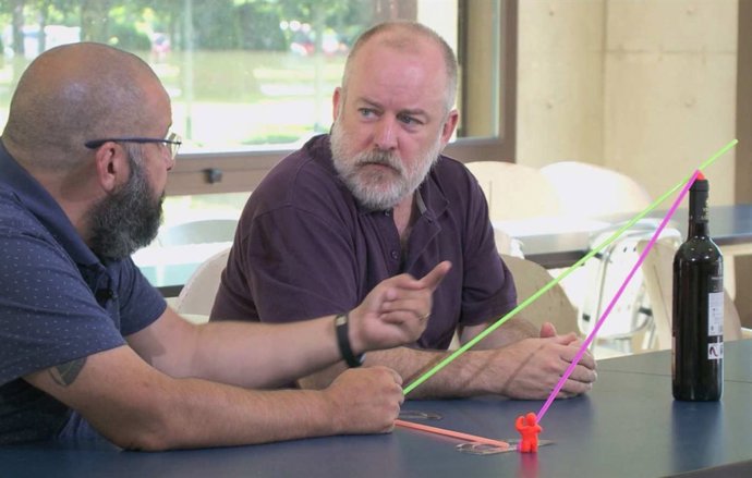Fotograma del video 'Ciencia en el bar' de la UPNA