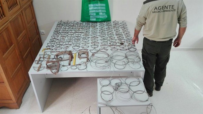 Artes ilegales intervenidas por la Junta en Málaga