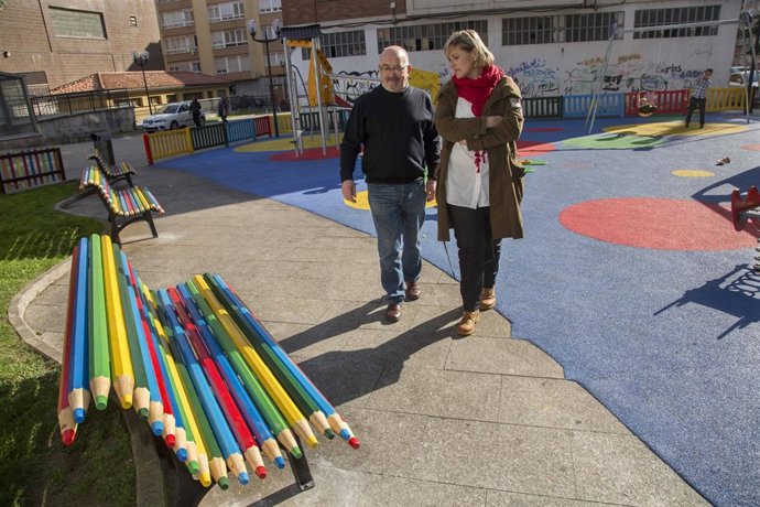 Renovación del parque infantil de la Plaza de la Constitución 