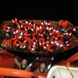 Salvamento remolcó la emcarcación toda la noche hasta Gran Canaria 