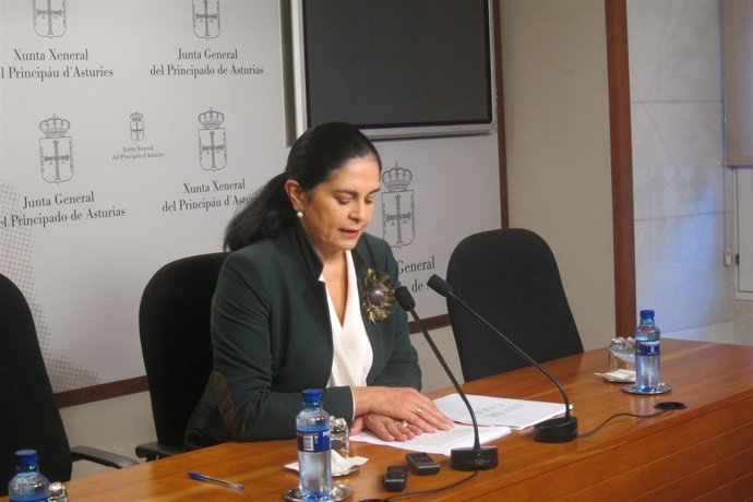 La diputada de FORO y portavoz en materia de agroganadería, Carmen Fernández.