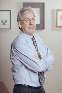 Pedro Miguel Etxenike, Medalla de Oro de Navarra