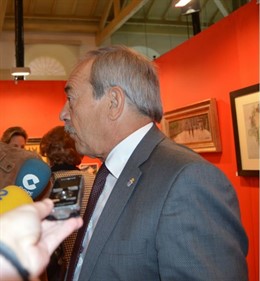 EL ALCALDE DE OVIEDO, WENCESLAO LÓPEZ