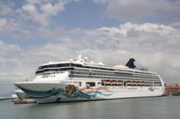 Norwegian Cruise Lines aumenta su presencia en el Puerto de Valencia con 10 nuevas escalas