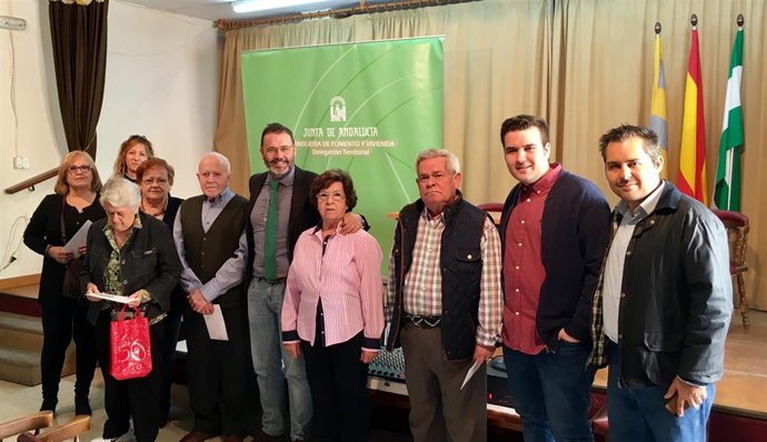 Entrega de ayudas para adaptar viviendas