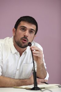 El PP acusa a Espinar de "vender ejemplaridad" pero "especular" con una vivienda protegida