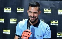 Moyá recibe el alta médica tres meses después de su operación de rodilla