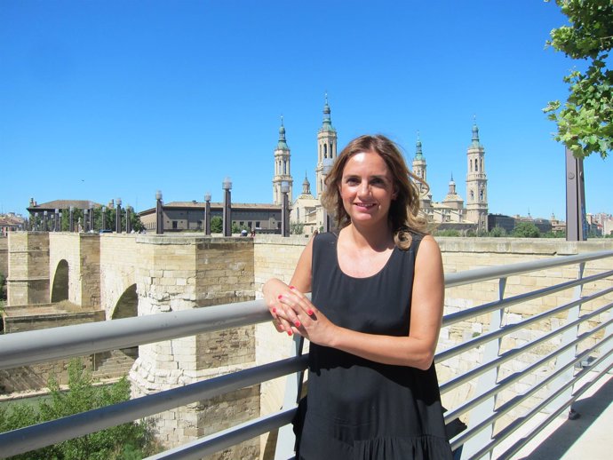 La candidata del PSOE al Congreso, Susana Sumelzo, en el Balcón de San Lázaro