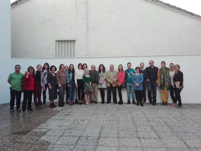 Caballero (c) en la inauguración del curso de Educación Permanente.