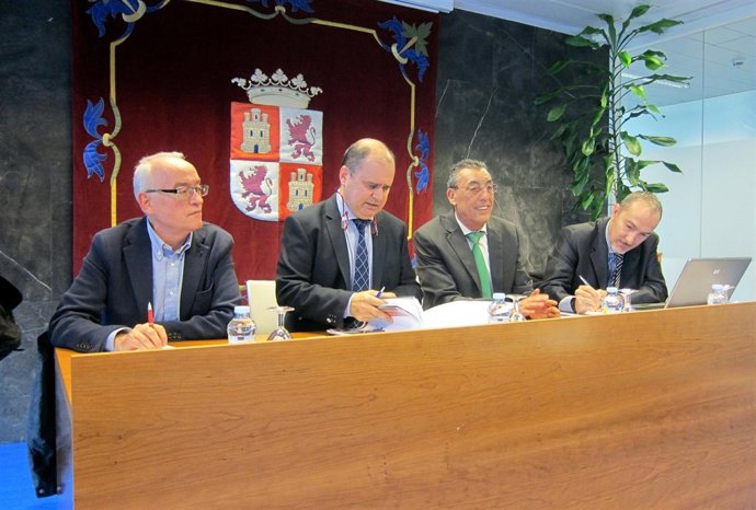 Ignacio Santos en la reunión