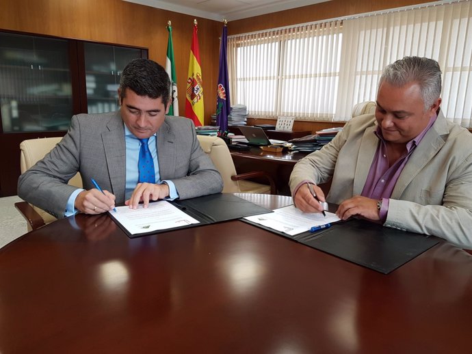 Firma de acuerdo entre Gas Natural y el Caciti