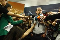 Pablo Iglesias acusa a Cayo Lara de "miseria moral" por criticar a Ramón Espinar
