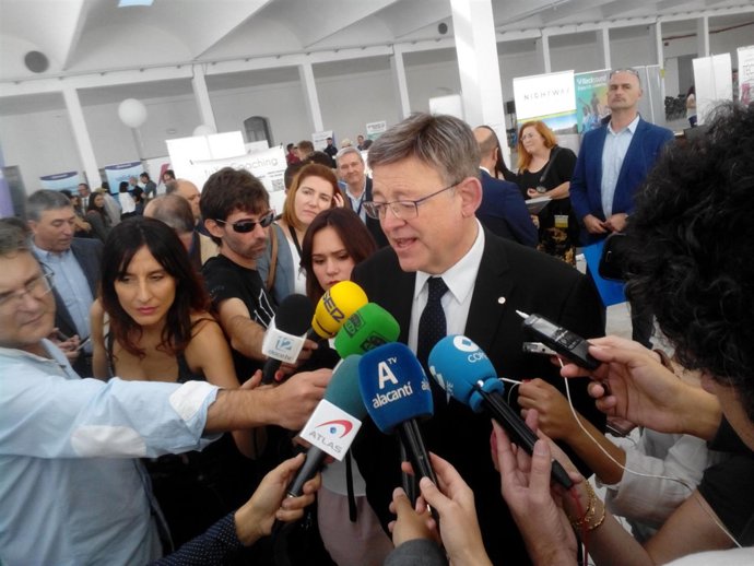 Puig atiende a los medios en Alicante