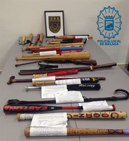 Armas y utensilios requisados por la Policía Local en Halloween.