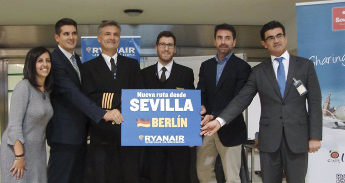 Bautizo de la nueva ruta Sevilla-Berlin de Ryanair